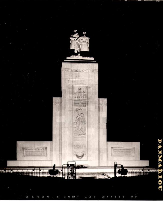 FM aa- 048- Monument aux morts.jpg
